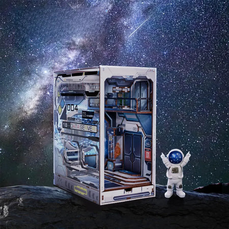 Alien Hub Book Nook Kit