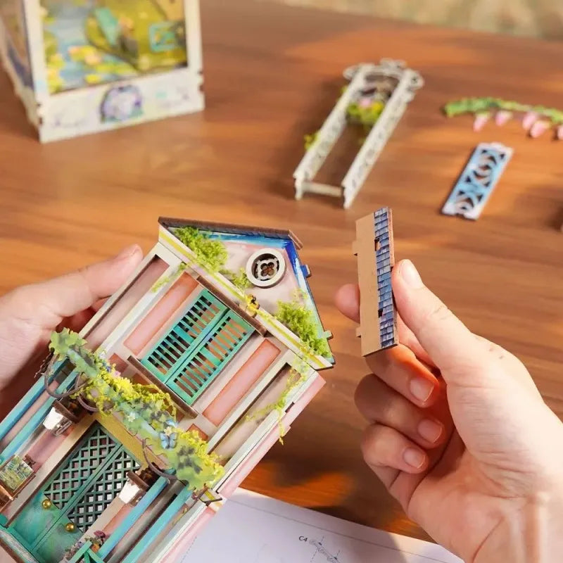 Giverny Garden Book Nook Kit
