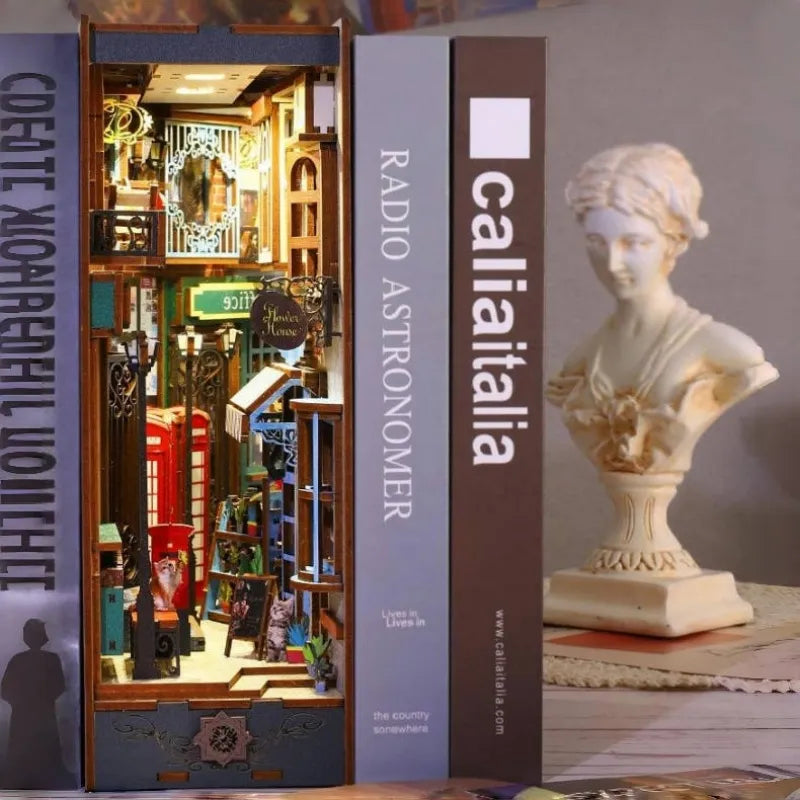 Island Holiday Book Nook Kit