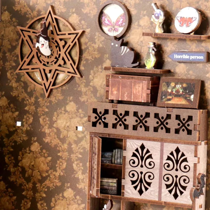 Magic Night Book Nook Kit