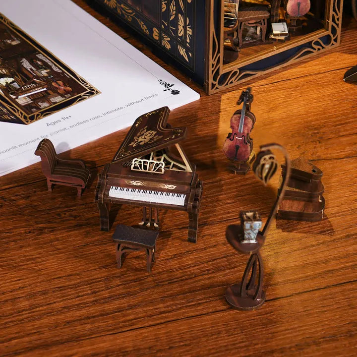 Pianist with Nightingale Book Nook Kit