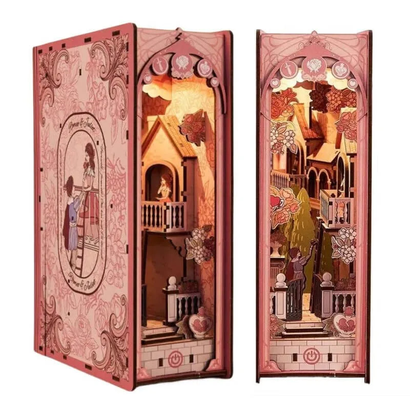 Romeo and Juliet Book Nook Kit