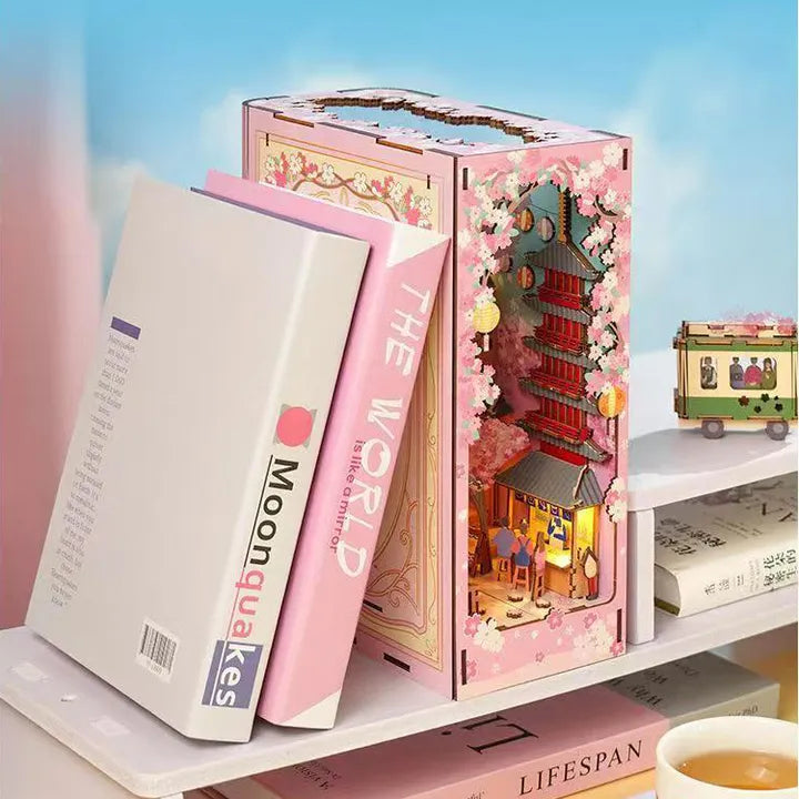 Sakura Bazaar Book Nook Kit