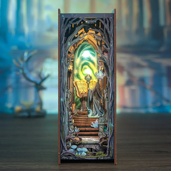 The Gate of Wonderland Book Nook Kit