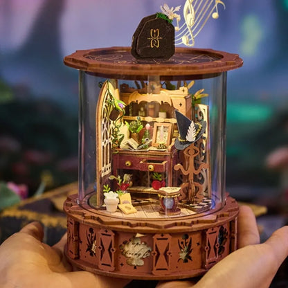 Spieluhr aus Holz „Magic Music Box“