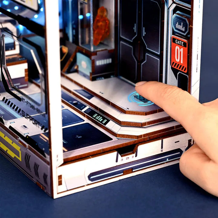 Alien Hub Book Nook Kit