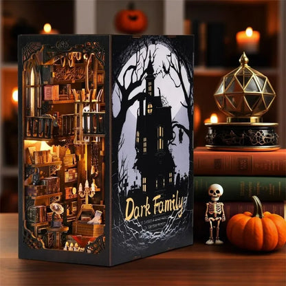 Book Nook - Dark Family