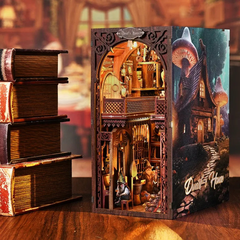 Book Nook - Dwarf's House