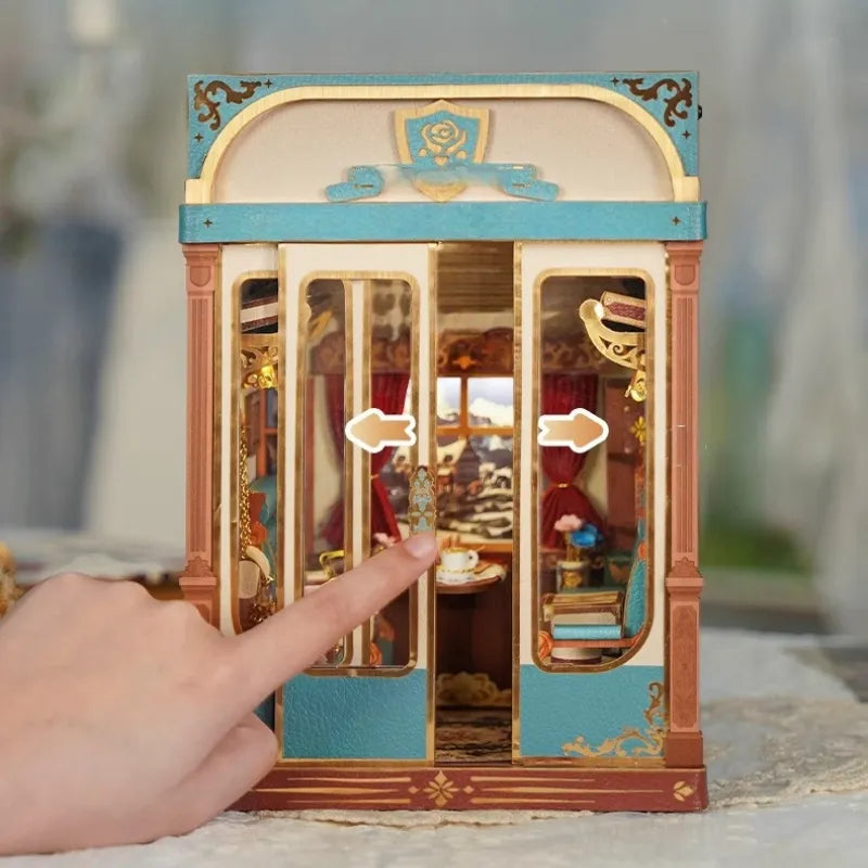 European Travels Book Nook Kit