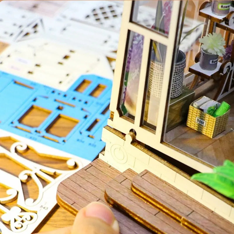 Book Nook - Garden House