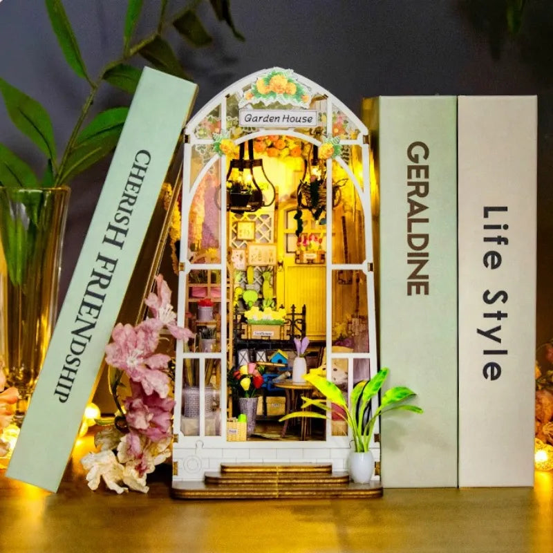 Book Nook - Garden House