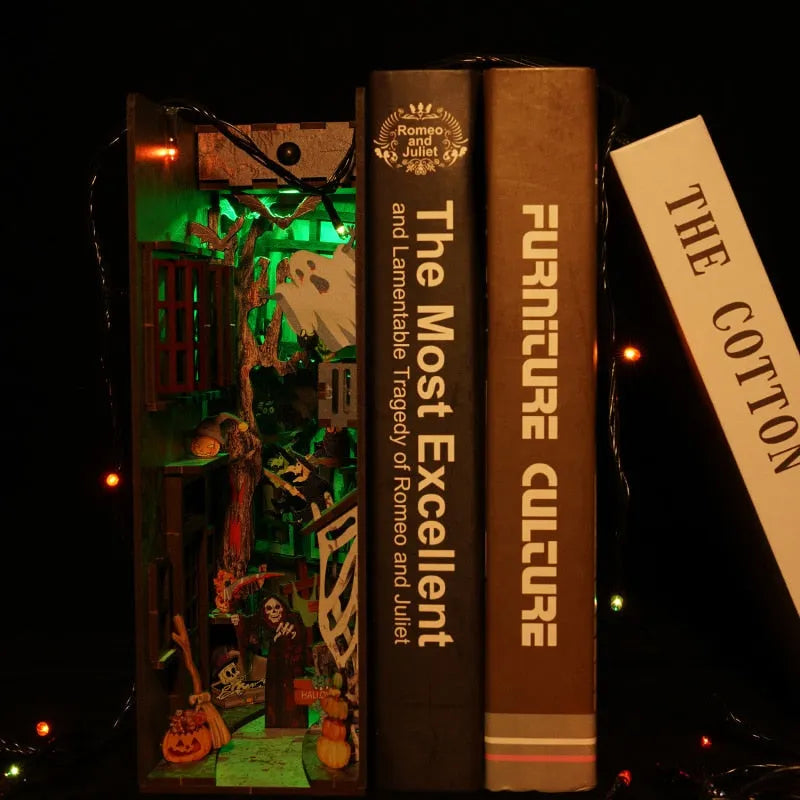 Halloween Alley Book Nook Kit