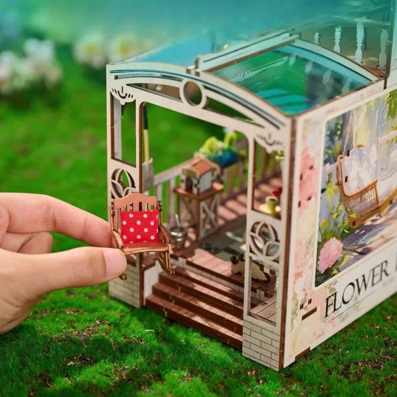 Happy Moments Book Nook Kit