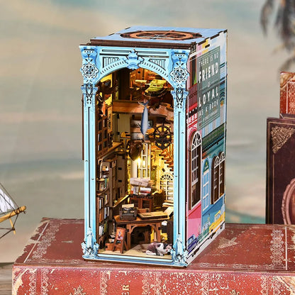 Book Nook - Hemingway House