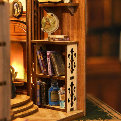 Book Nooks - Magic Library