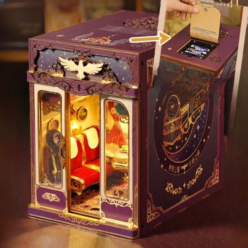 Book Nook - Magical Journey