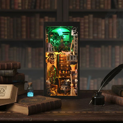 DIY Book Nook - Master's Magic House