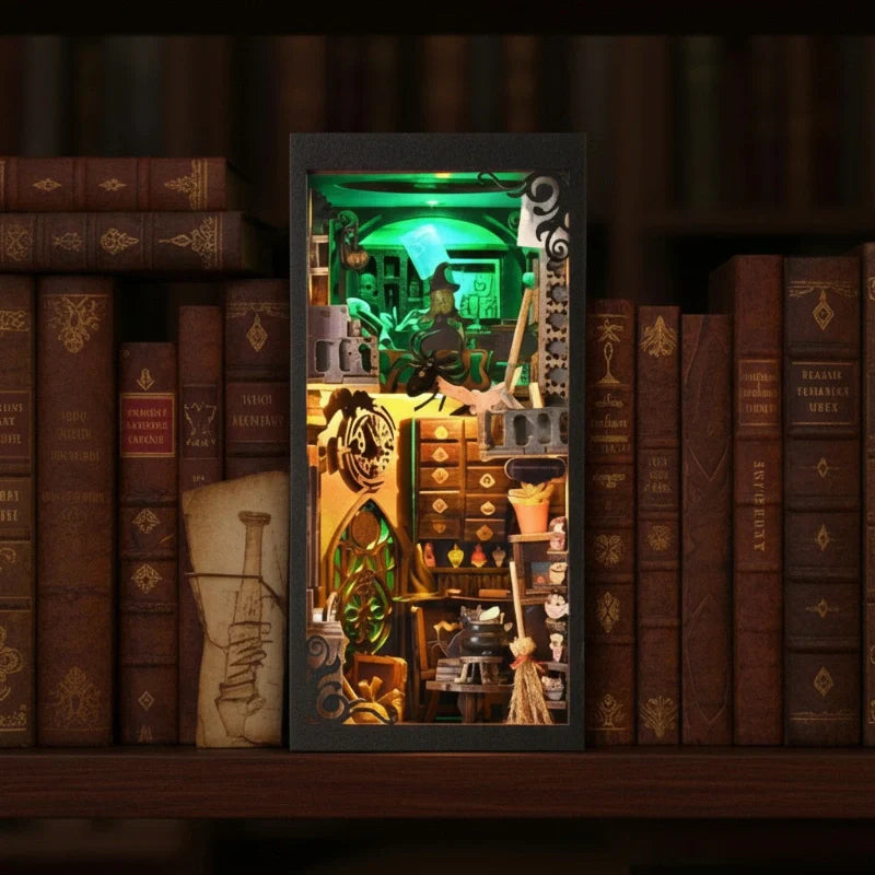 DIY Book Nook - Master's Magic House