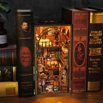 Booknook - Mira's Magic House