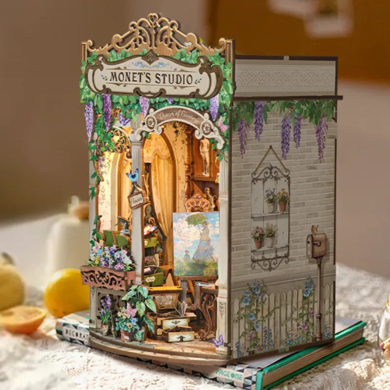 Book Nook - Monet's Impression