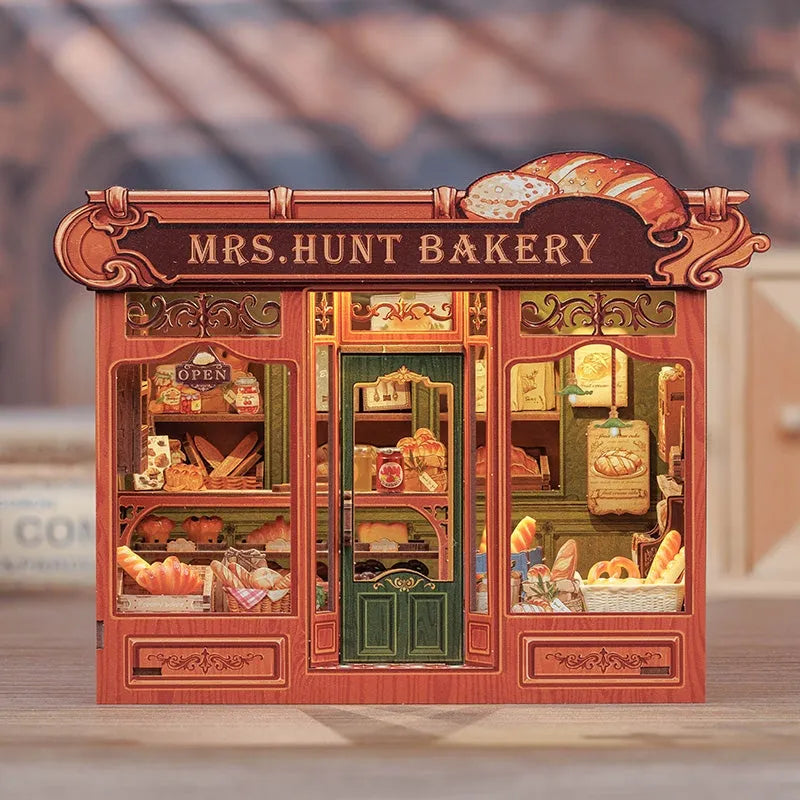 Mrs. Hunt Bakery Miniature House Kit