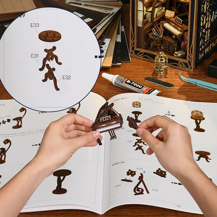 Booknook - Pianist with Nightingale