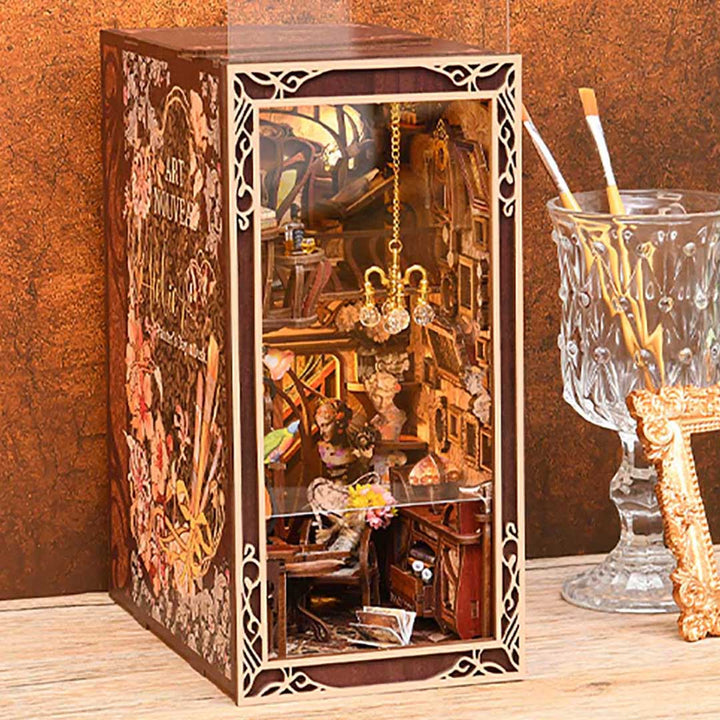 Book Nook - Painter's Day At Dusk