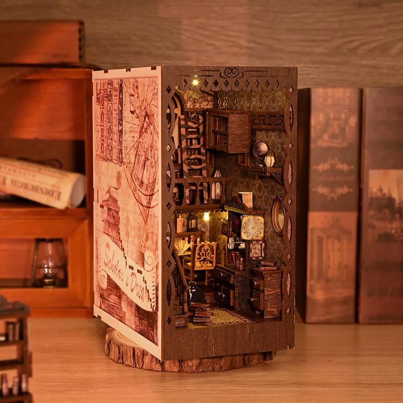 Scholar's Dream Book Nook Kit