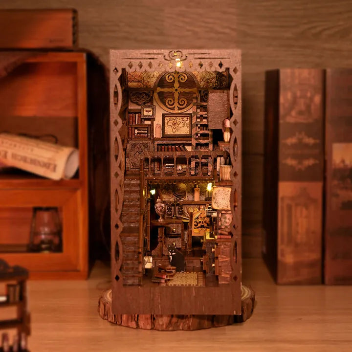 Scholar's Dream Book Nook Kit