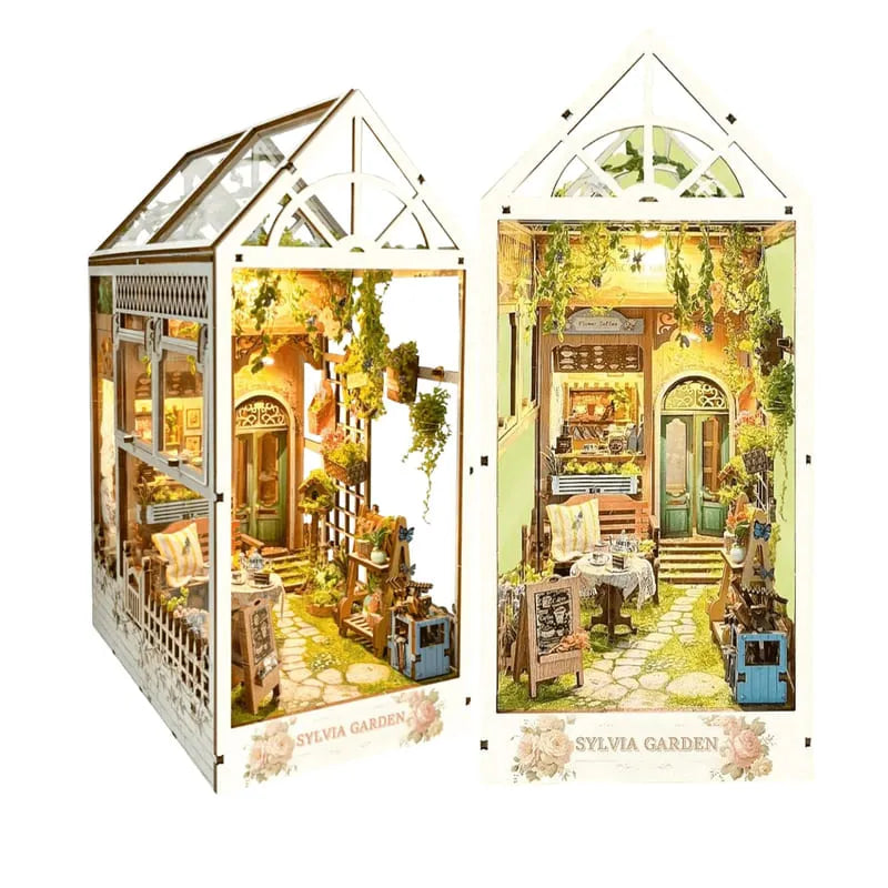 The Secret of the Garden Hides in the Roof