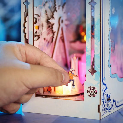 Book Nook - The Great Ice World