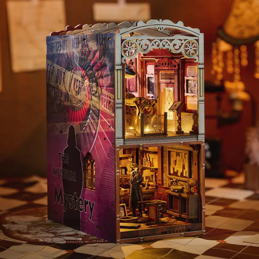 Book Nook -  The Museum Mystery