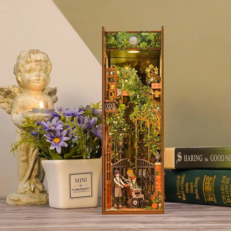The Secret Garden Book Nook Kit