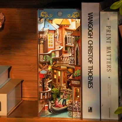 Book Nook - Venetian Dreams