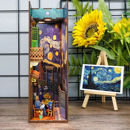 Book Nook - Vincent's World