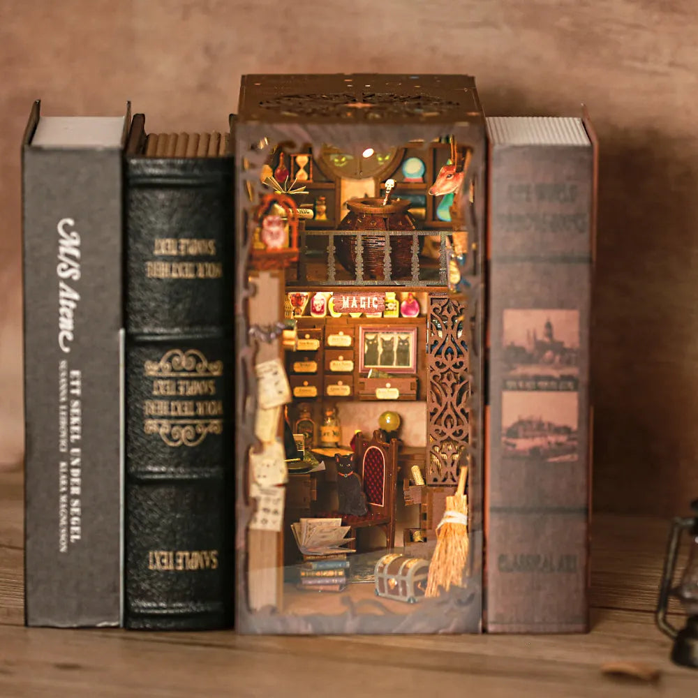 Book Nook - Magic Pharmacist
